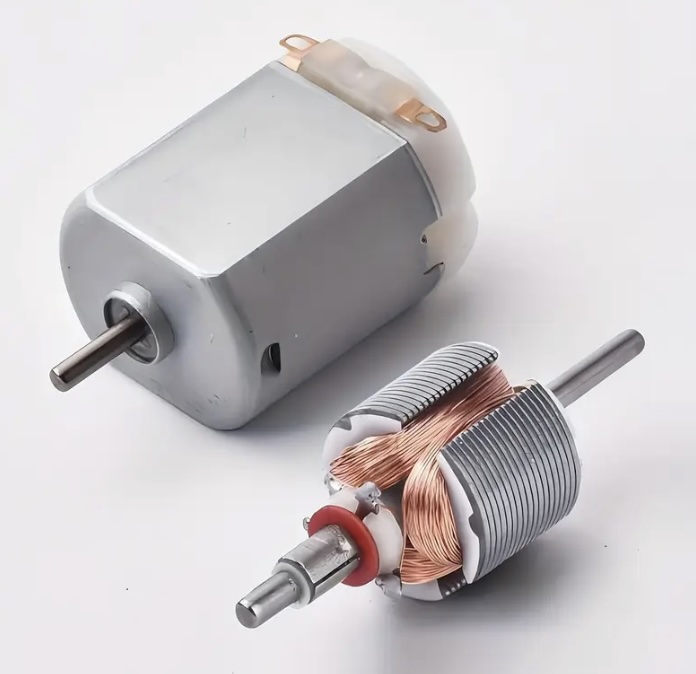 130 Micro Motor 3V-6V 25mm with Wires - Image 3